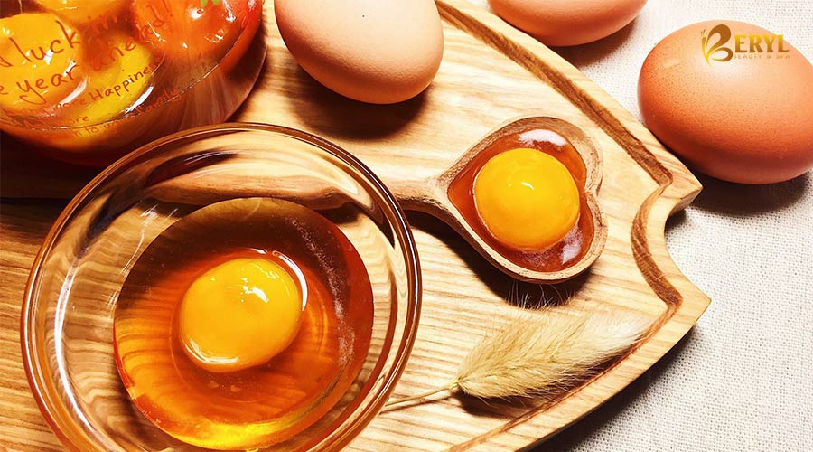 Mật ong đem lại rất nhiều lợi ích cho chị em trong việc làm đẹp